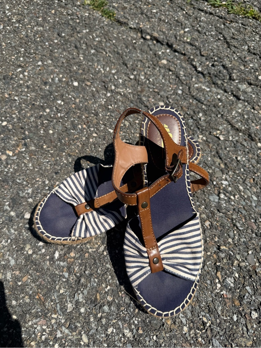 Cliffs by WHITE MOUNTAIN Navy, White & Brown Strappy Espadrille Sandals
